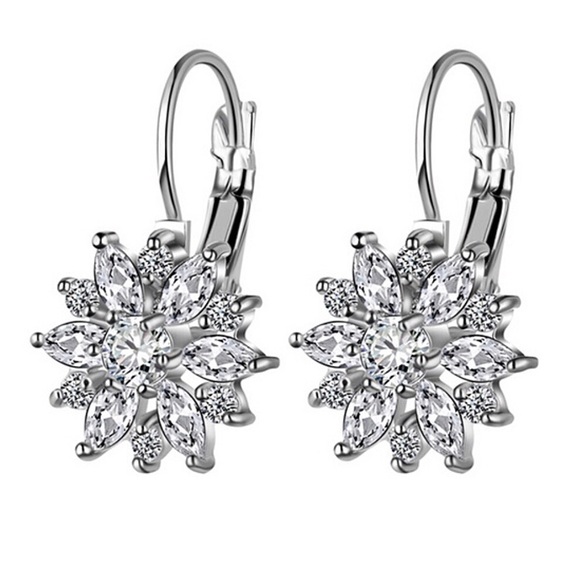 Jewelry - Silver Plated Cubic Zirconium Flower Earrings NWT